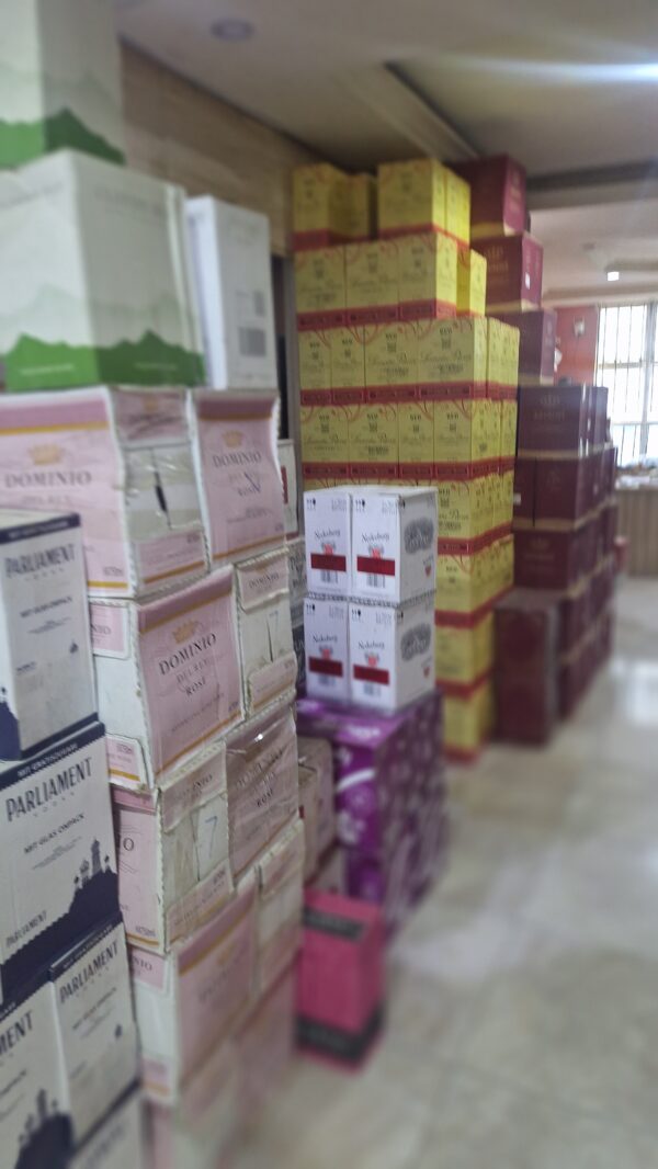 Whiskey, Cognac, RedWines & Grapes. - Image 3